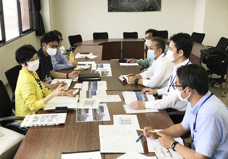 【写真】7月度相談会_日の出6号上屋自動ドア設置（県港湾振興課）㈪.jpg