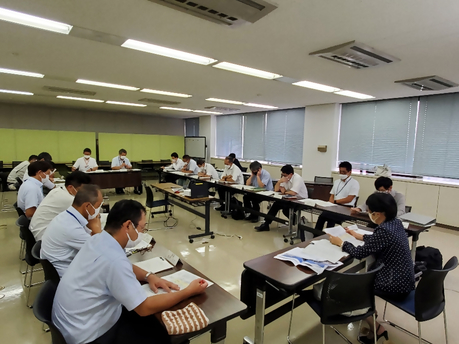 02_220829_第２回アドバイザー会議_全体.jpg