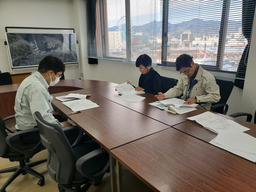 16-01_250221_清水農業協同組合_柑橘選果場.jpg