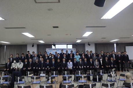 02_250313_感謝状授与式集合写真.JPG