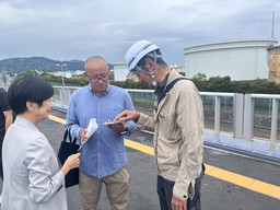 19_251001_ペデストリアンデッキ（照明）.jpg