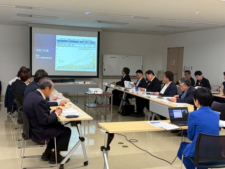 13_260522_総会_東会長ご説明.jpg